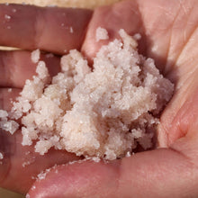 Load image into Gallery viewer, SALT SCRUB - WARMING