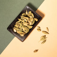 Load image into Gallery viewer, CARDAMOM PODS
